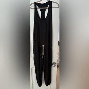 Vuori Black Lux Women's jumpsuit